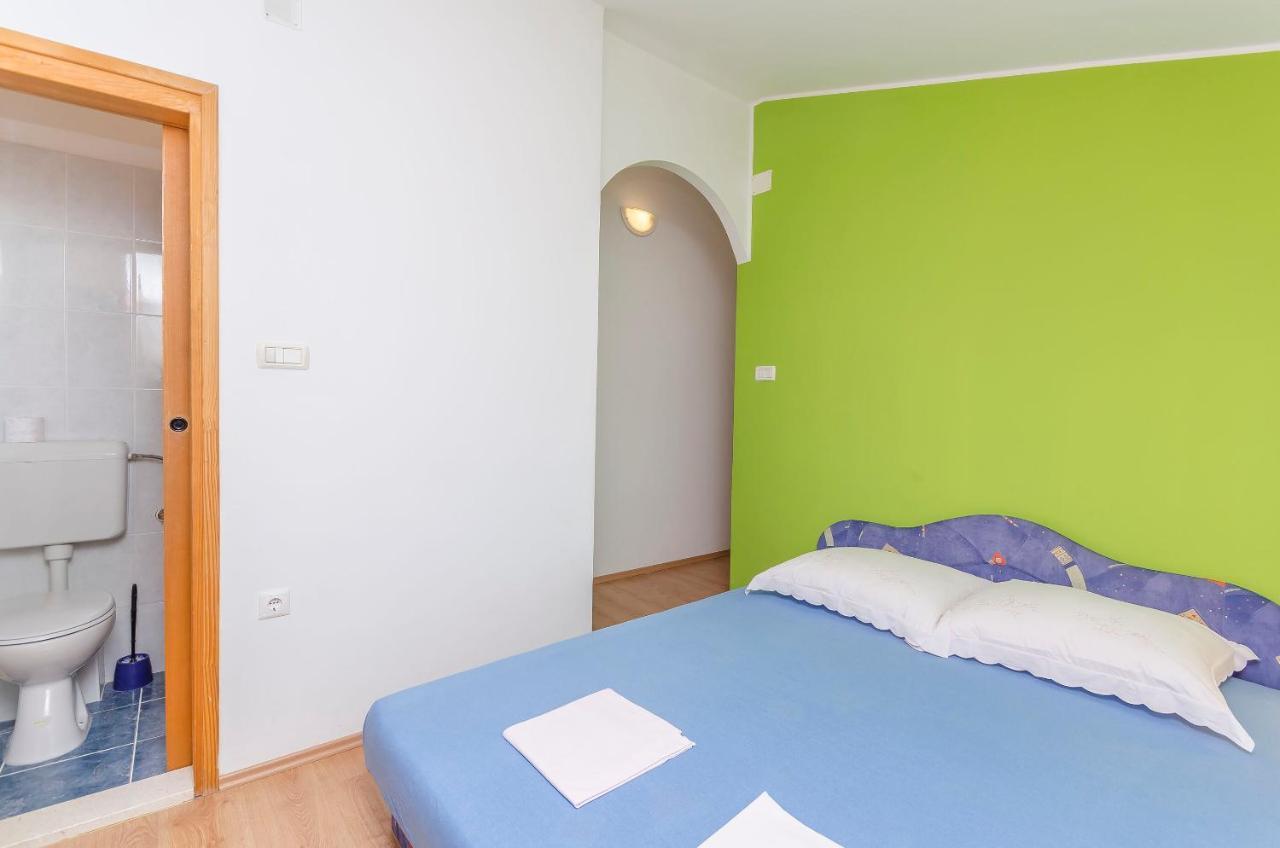 Apartments Mira I Vodice Exterior photo