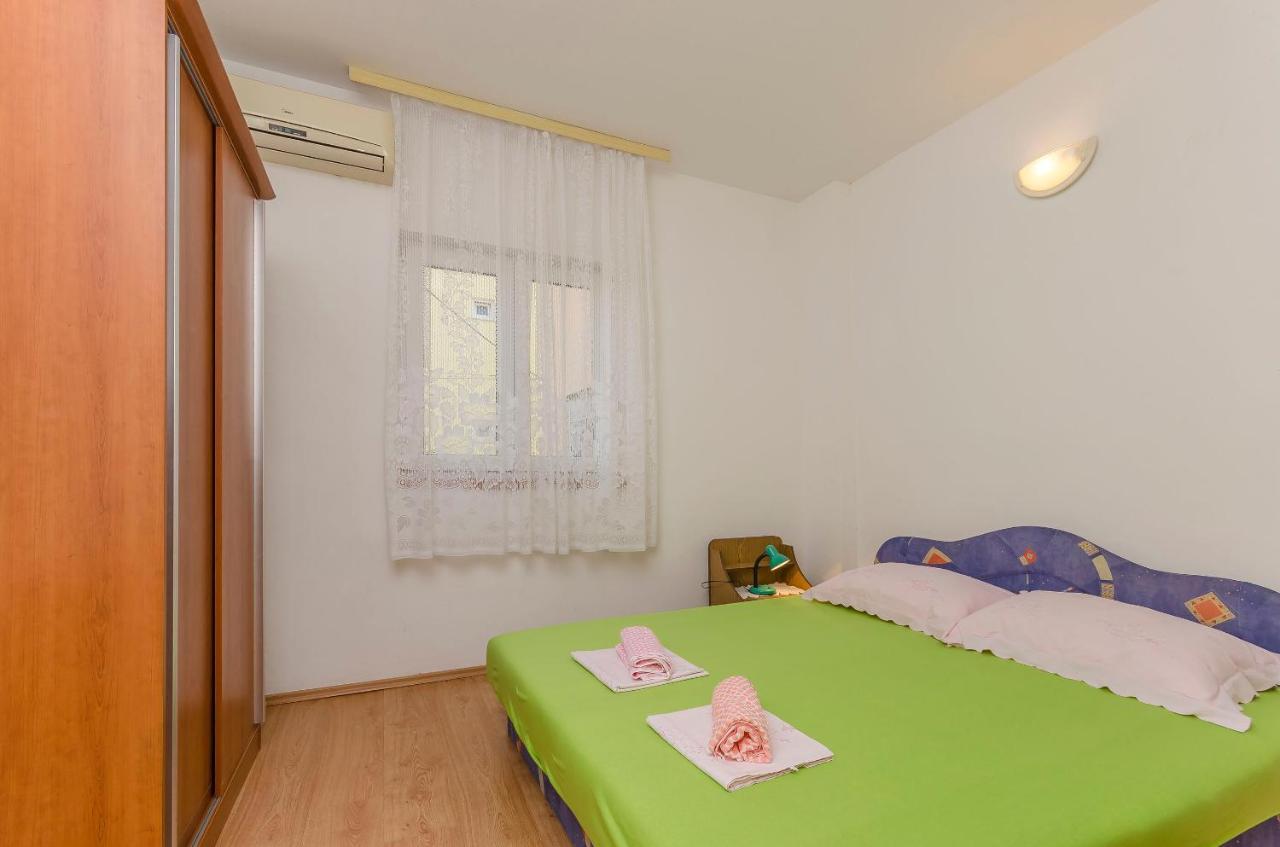 Apartments Mira I Vodice Exterior photo