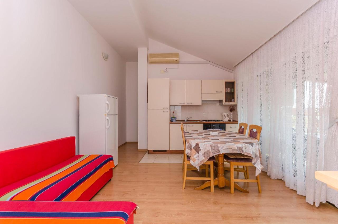 Apartments Mira I Vodice Exterior photo